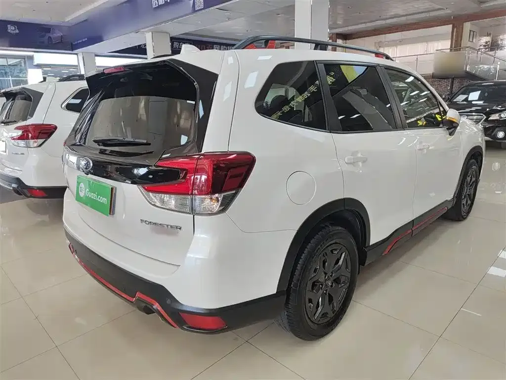 Subaru Forester — фото 3