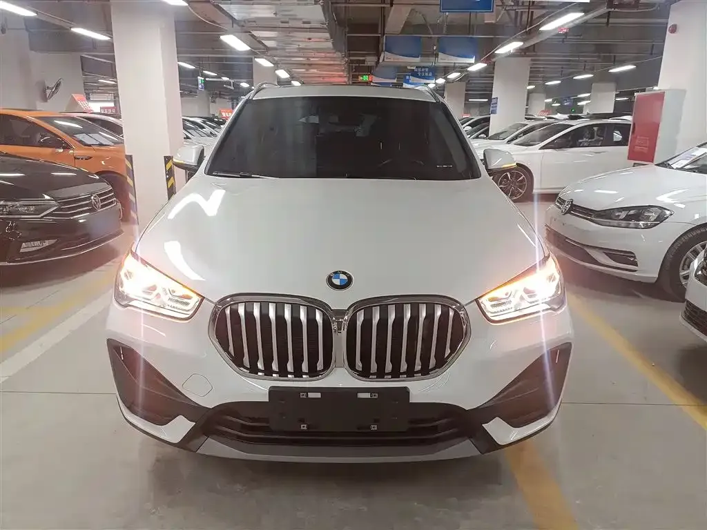 BMW X1 — фото 10