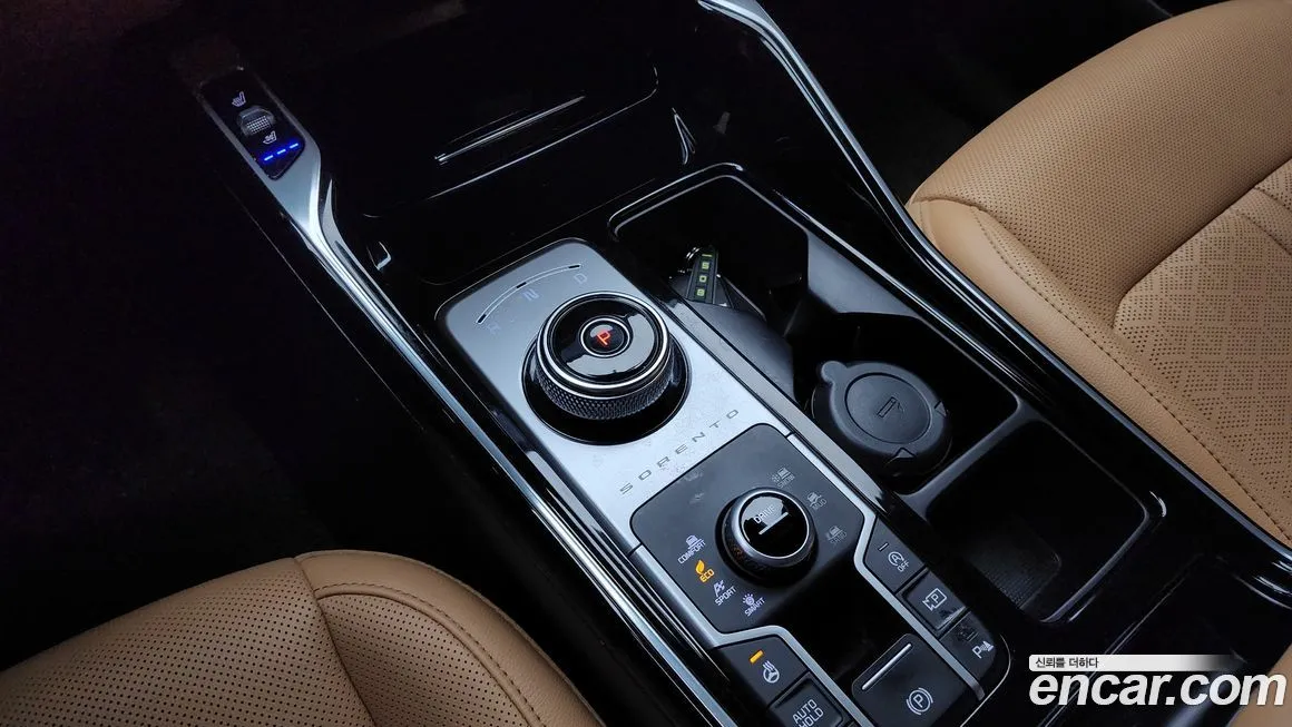 Kia Sorento — фото 9