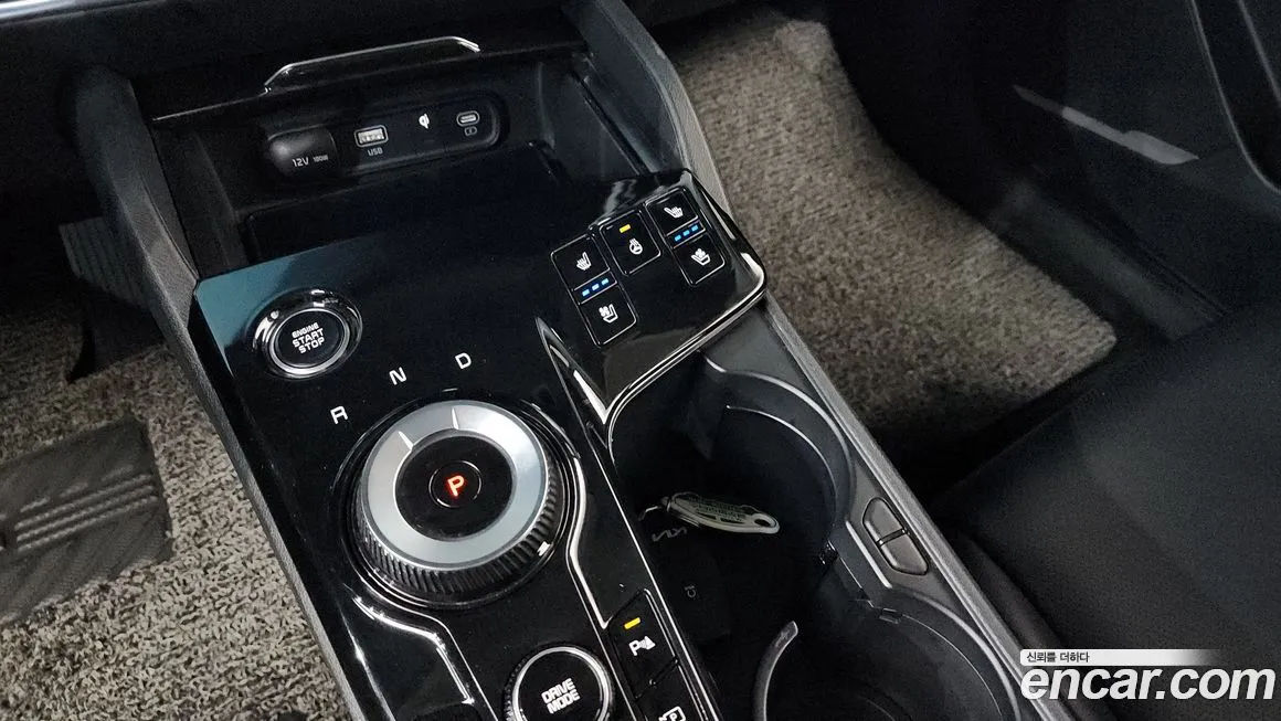 Kia Sportage — фото 10