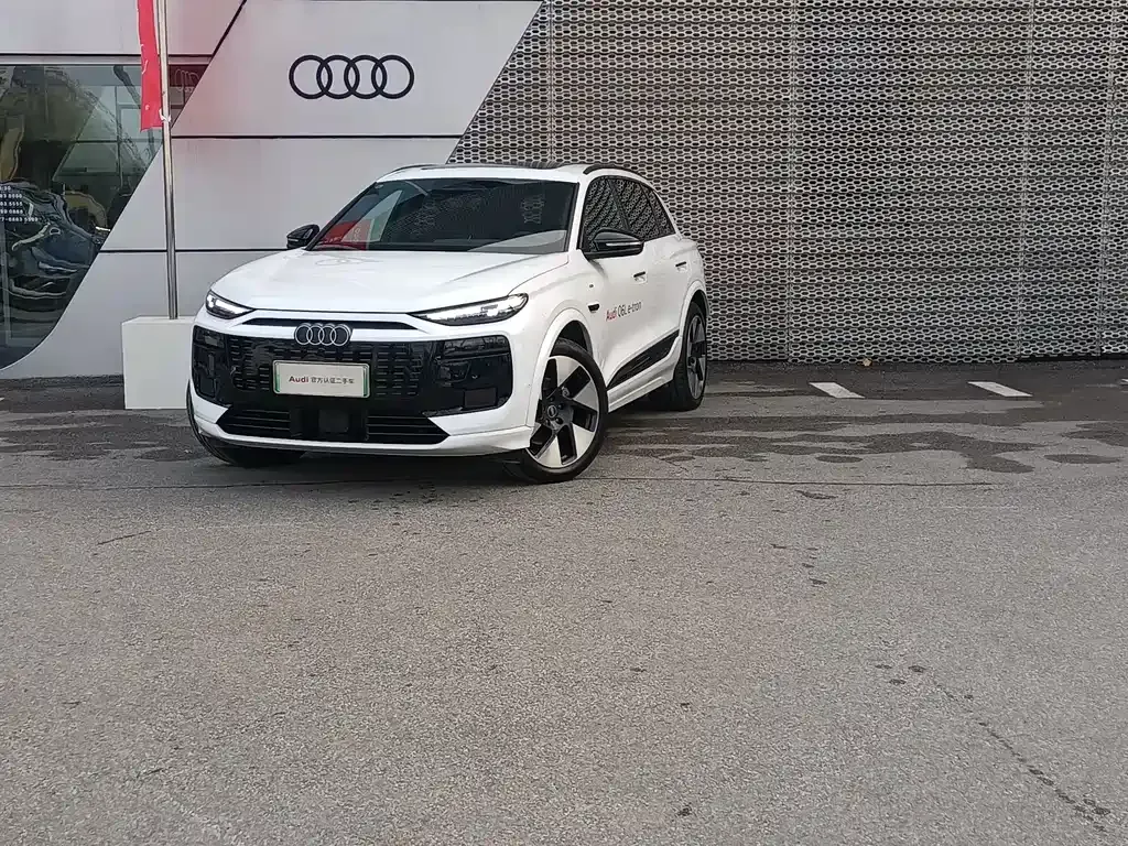 Audi Q6L e-tron — фото 10
