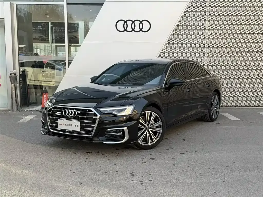 Audi A6L — фото 1
