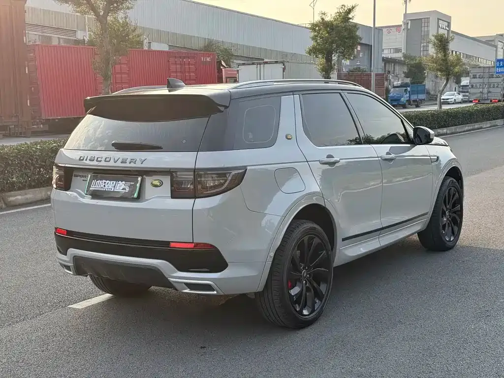 Land Rover Discovery Sport Hybrid — фото 6