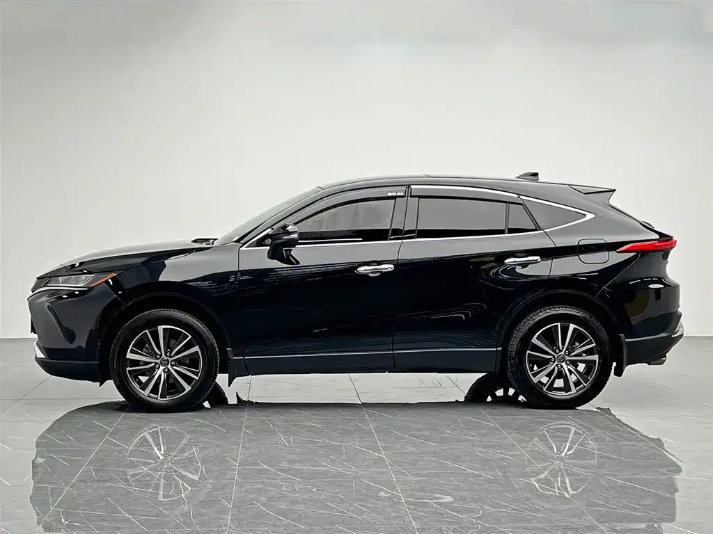 Toyota Harrier — фото 3