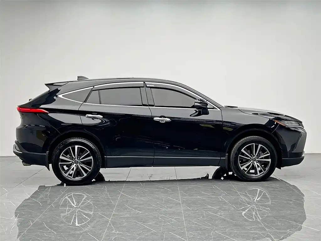 Toyota Harrier — фото 7