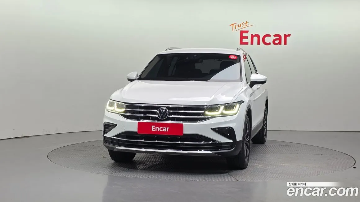 Volkswagen Tiguan — фото 4