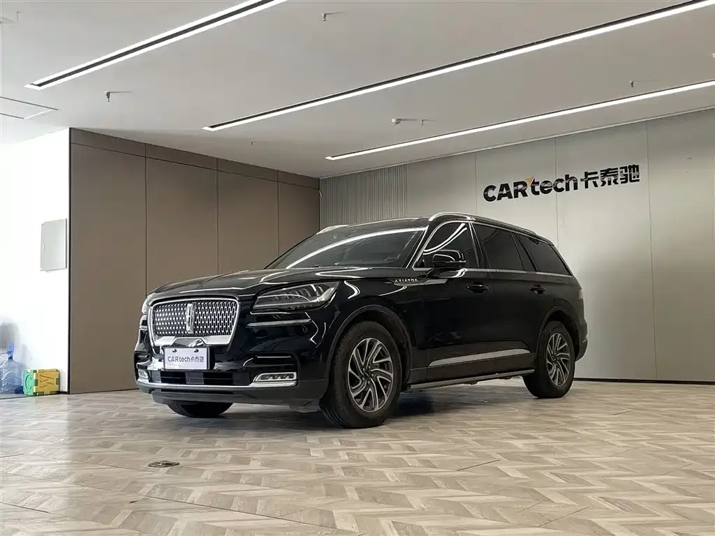 Lincoln Aviator — фото 1