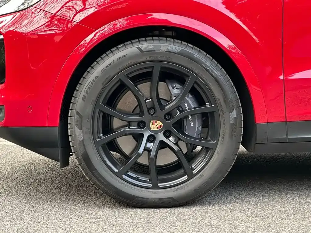 Porsche Cayenne — фото 4
