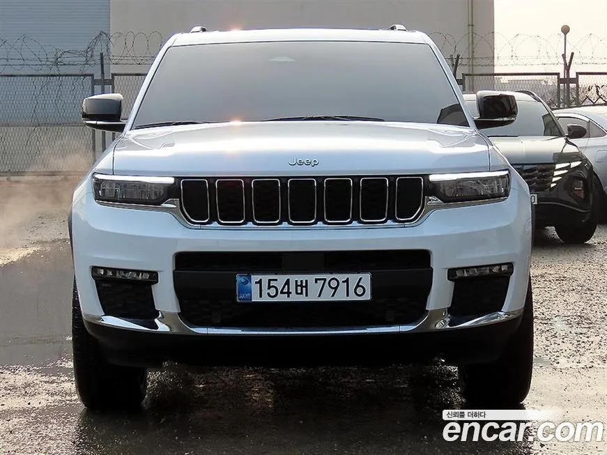 Jeep Cherokee — фото 1