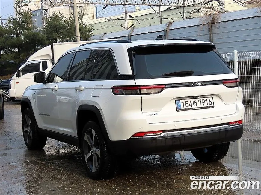 Jeep Cherokee — фото 3
