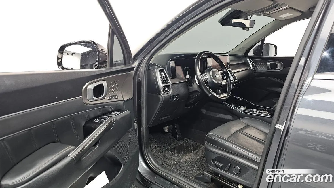 Kia Sorento — фото 6