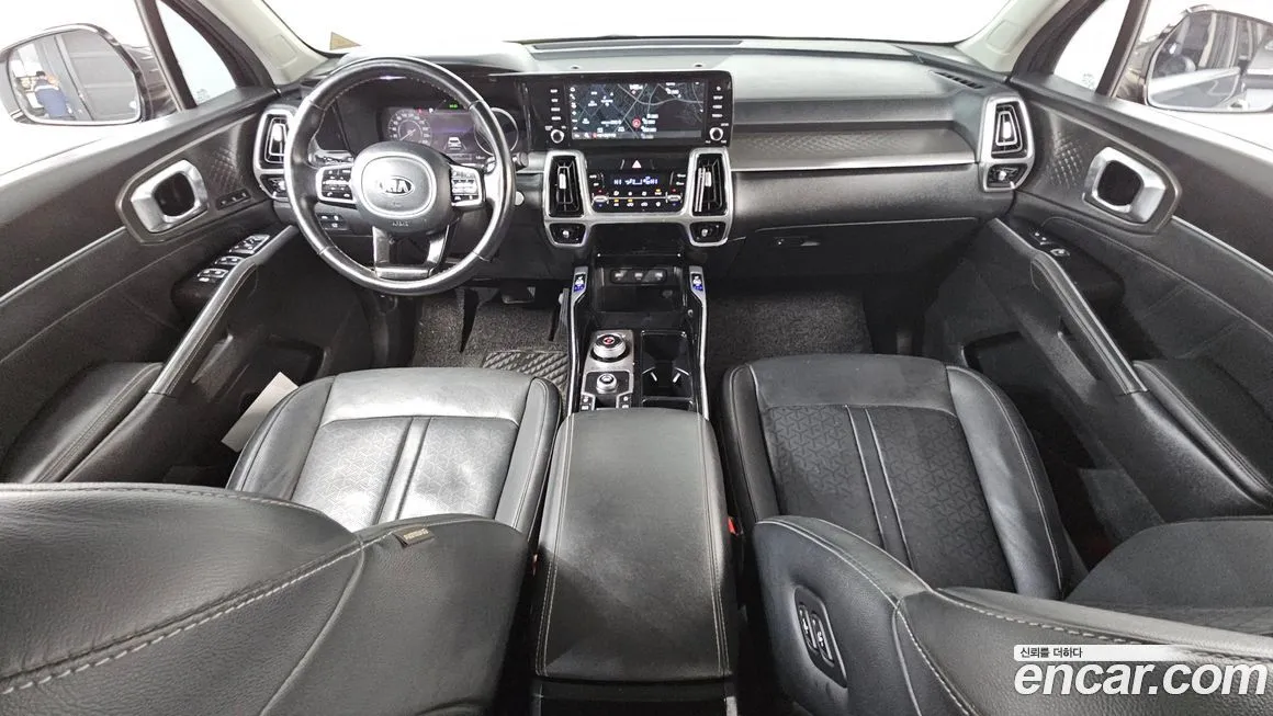 Kia Sorento — фото 5