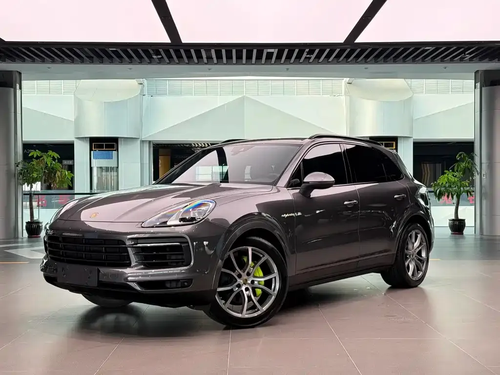 Porsche Cayenne Hybrid — фото 1