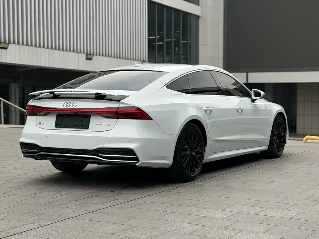 Audi A7 — фото 5
