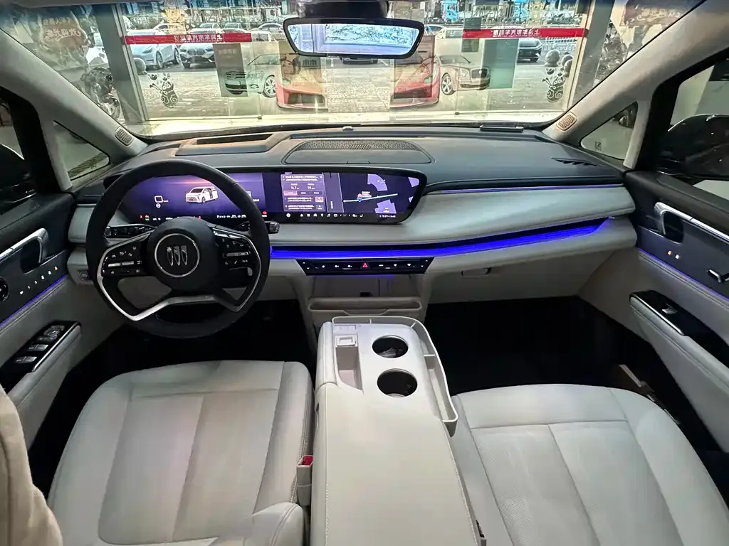 Buick GL8 Hybrid — фото 4