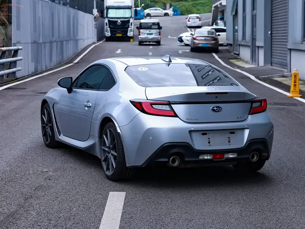 Subaru BRZ — фото 9