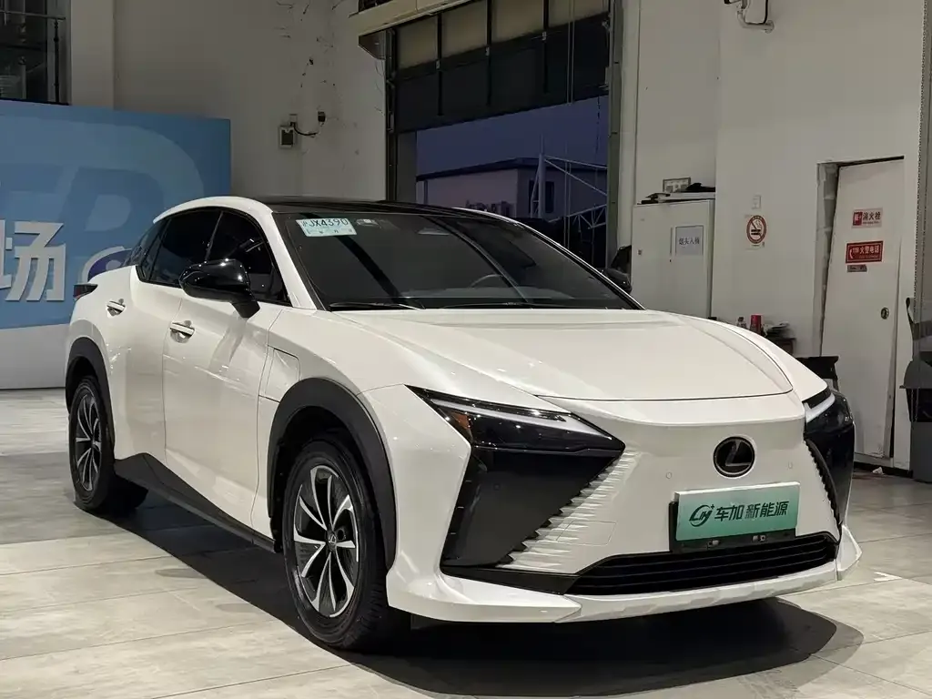 Lexus RZ — фото 4