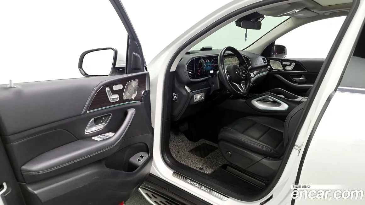 Mercedes-Benz GLE-Class — фото 10