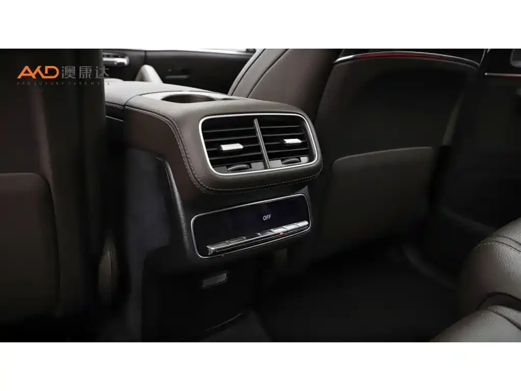 Mercedes-Benz GLS — фото 10