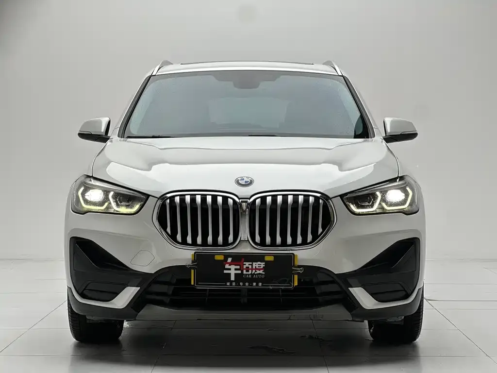 BMW X1 — фото 2