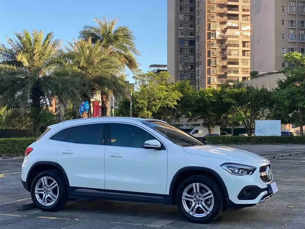 Mercedes-Benz GLA — фото 6