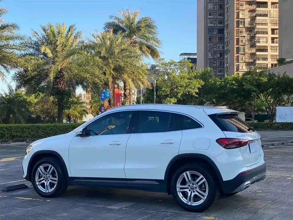 Mercedes-Benz GLA — фото 9