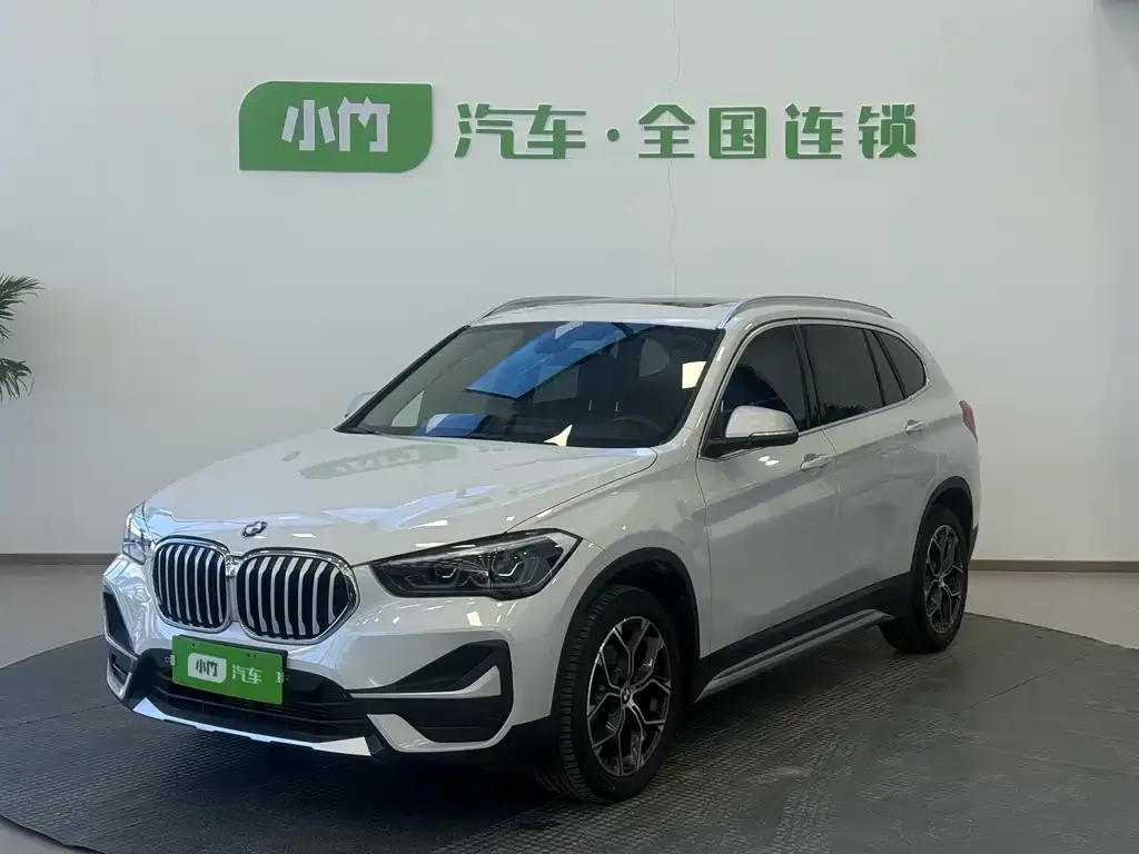 BMW X1 — фото 1
