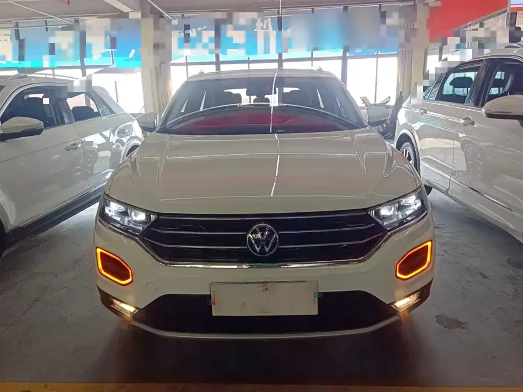 Volkswagen T-Roc — фото 3