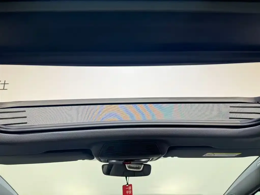 Audi Q4 e-tron — фото 3