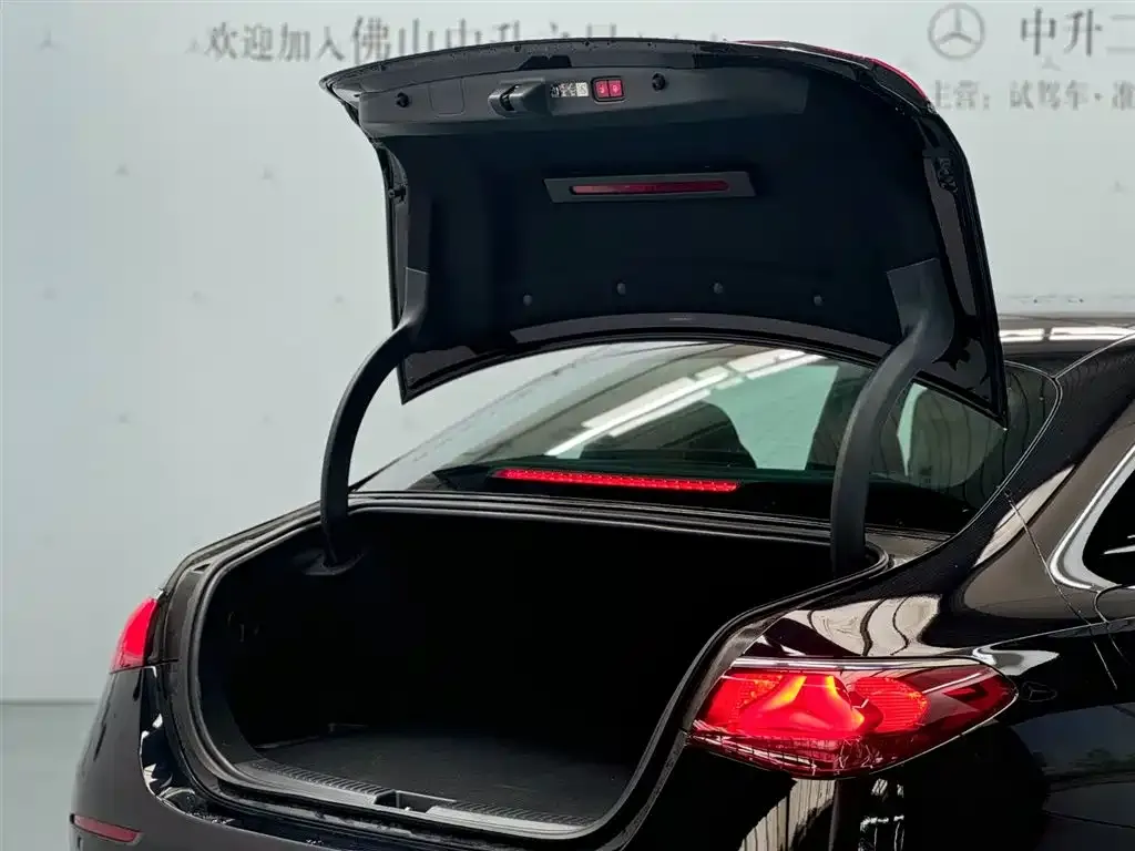 Mercedes-Benz E-Class New Energy — фото 7