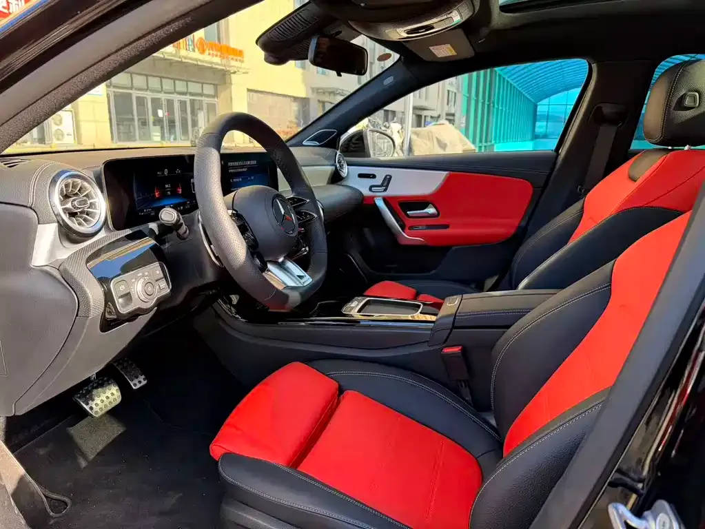 Mercedes-Benz A-Class AMG — фото 4