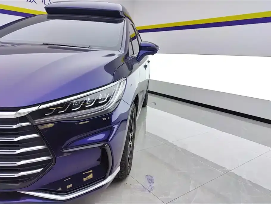 BYD MAX New Energy — фото 4