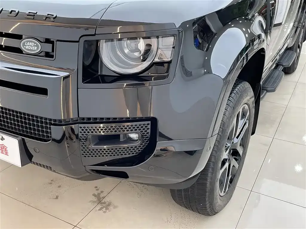 Land Rover Defender — фото 7