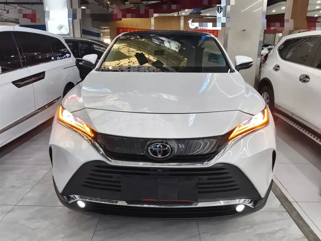 Toyota Harrier — фото 7