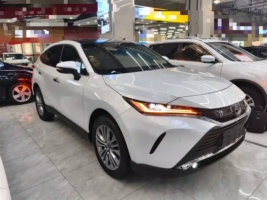 Toyota Harrier — фото 9