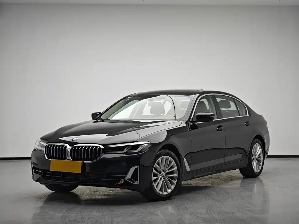 BMW 5 Series — фото 1