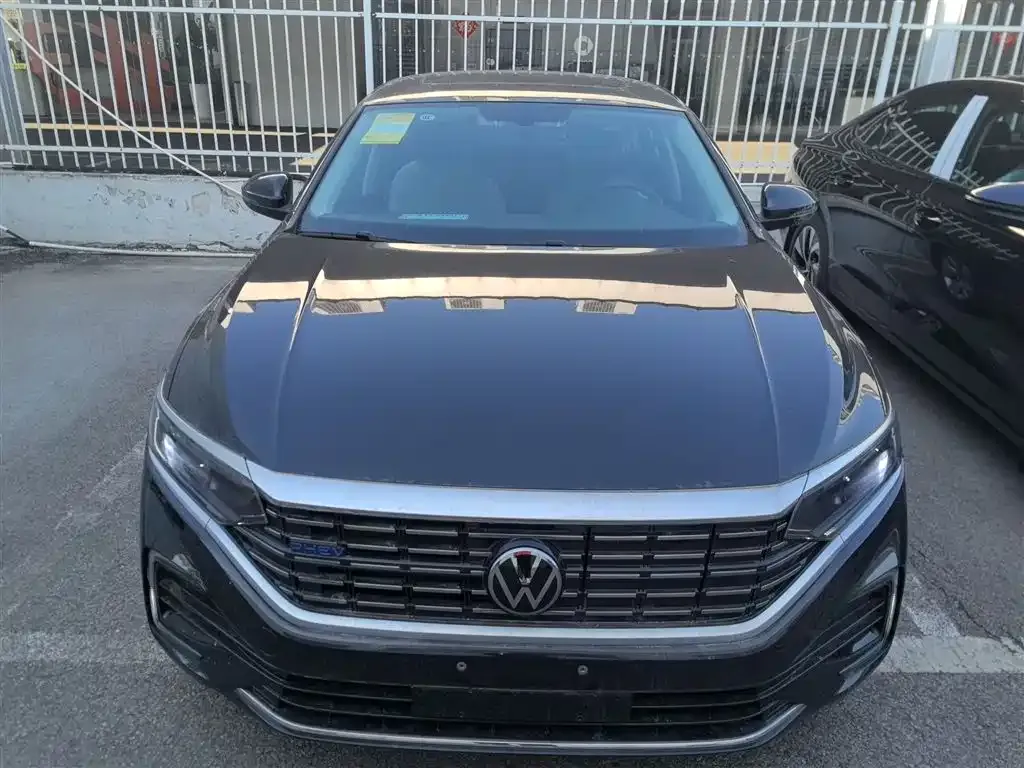 Volkswagen Passat New Energy — фото 4
