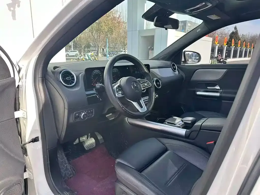 Mercedes-Benz GLA — фото 6