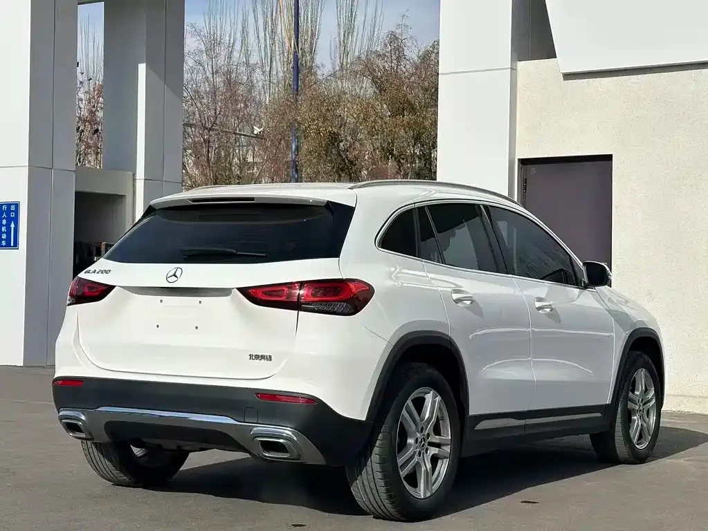 Mercedes-Benz GLA — фото 8
