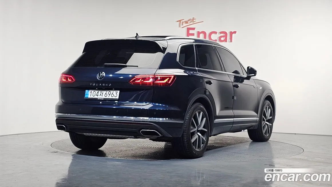 Volkswagen Touareg — фото 2