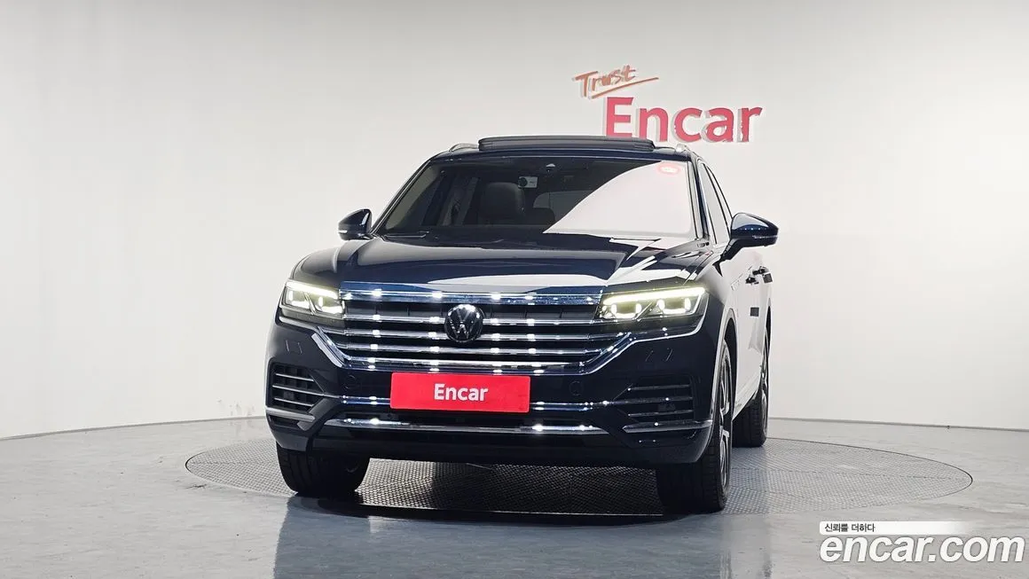 Volkswagen Touareg — фото 3