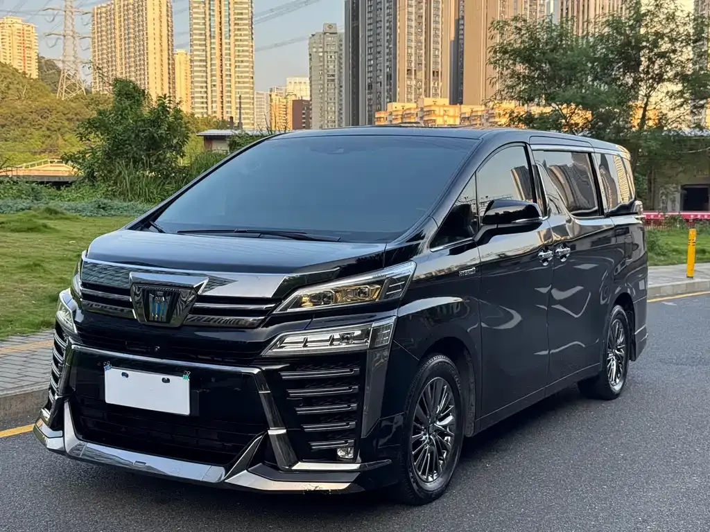 Toyota Vellfire — фото 8