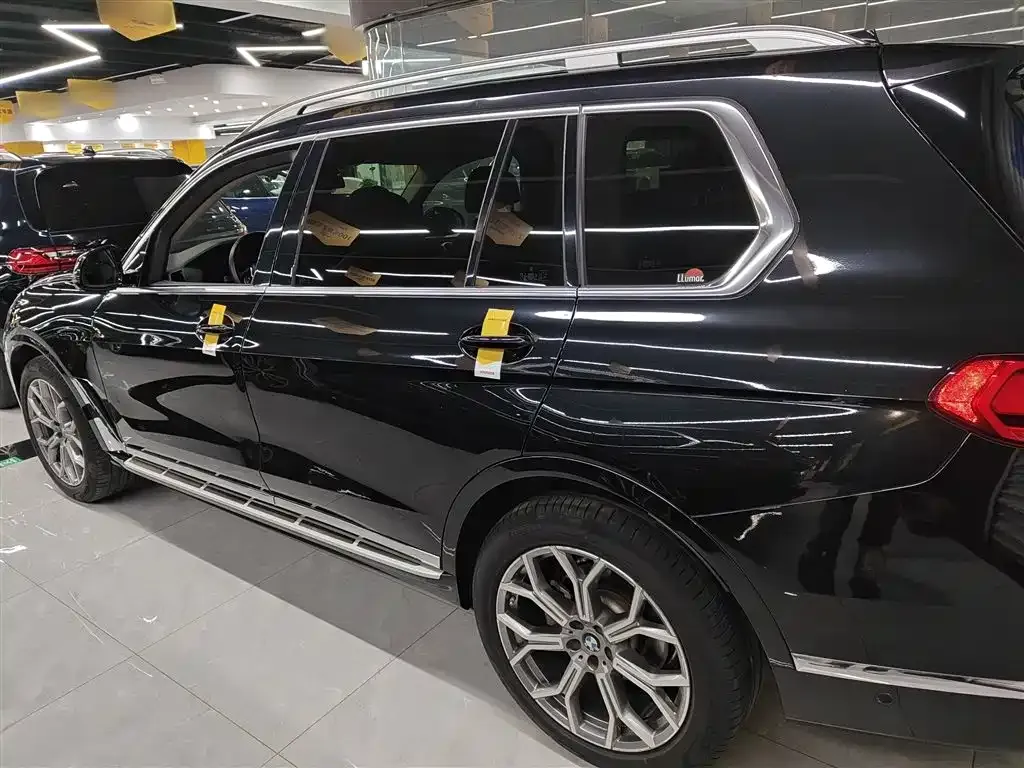 BMW X7 — фото 2