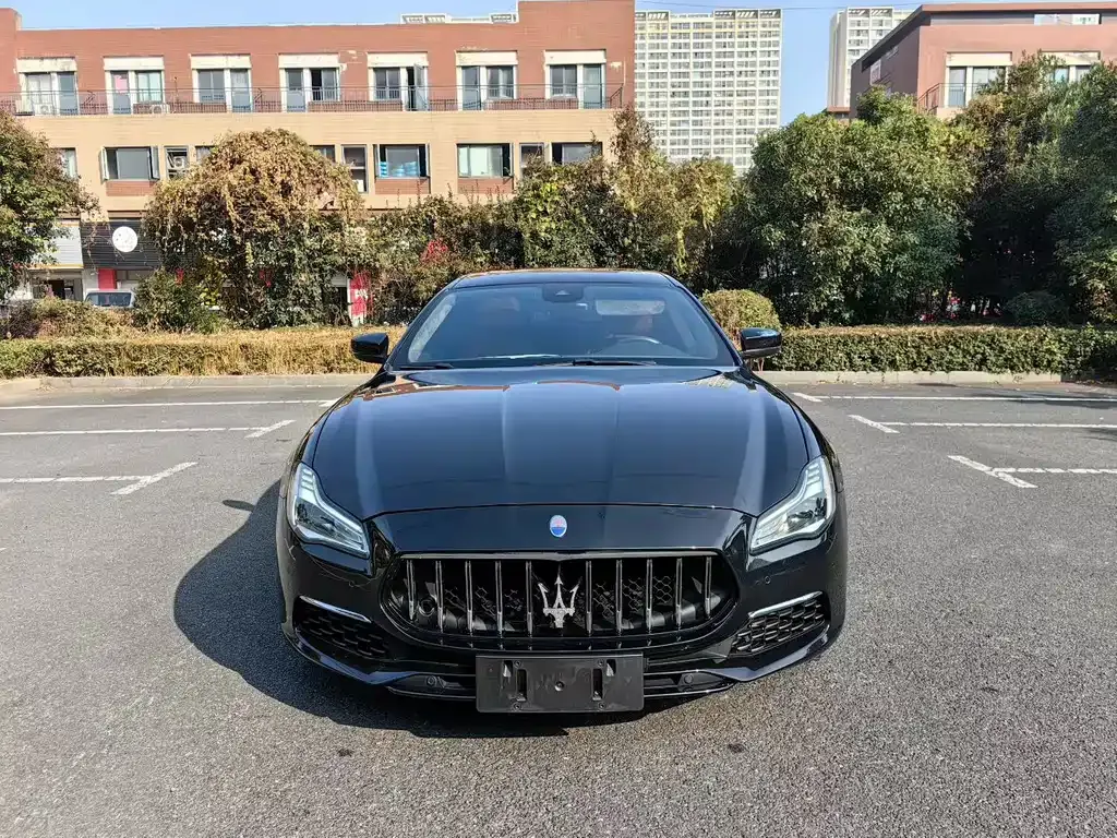 Maserati Quattroporte — фото 4