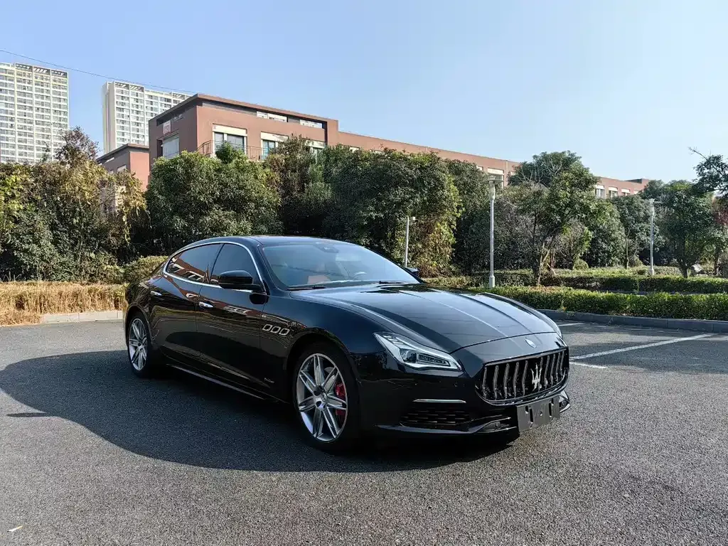 Maserati Quattroporte — фото 3