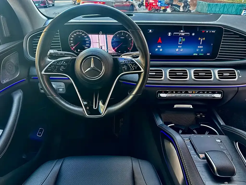 Mercedes-Benz GLE — фото 8