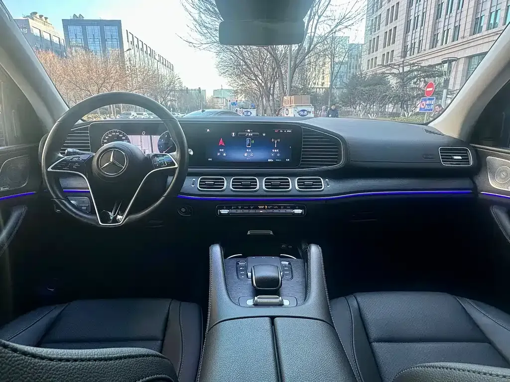 Mercedes-Benz GLE — фото 10