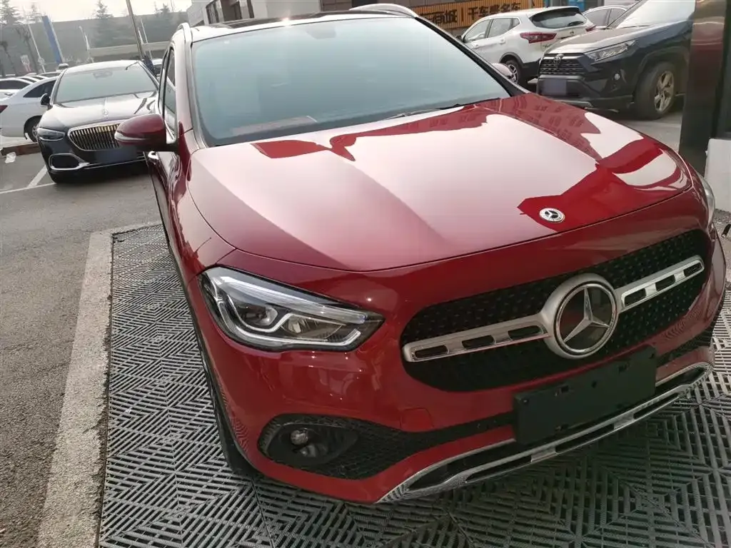 Mercedes-Benz GLA — фото 5