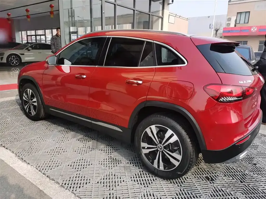Mercedes-Benz GLA — фото 9