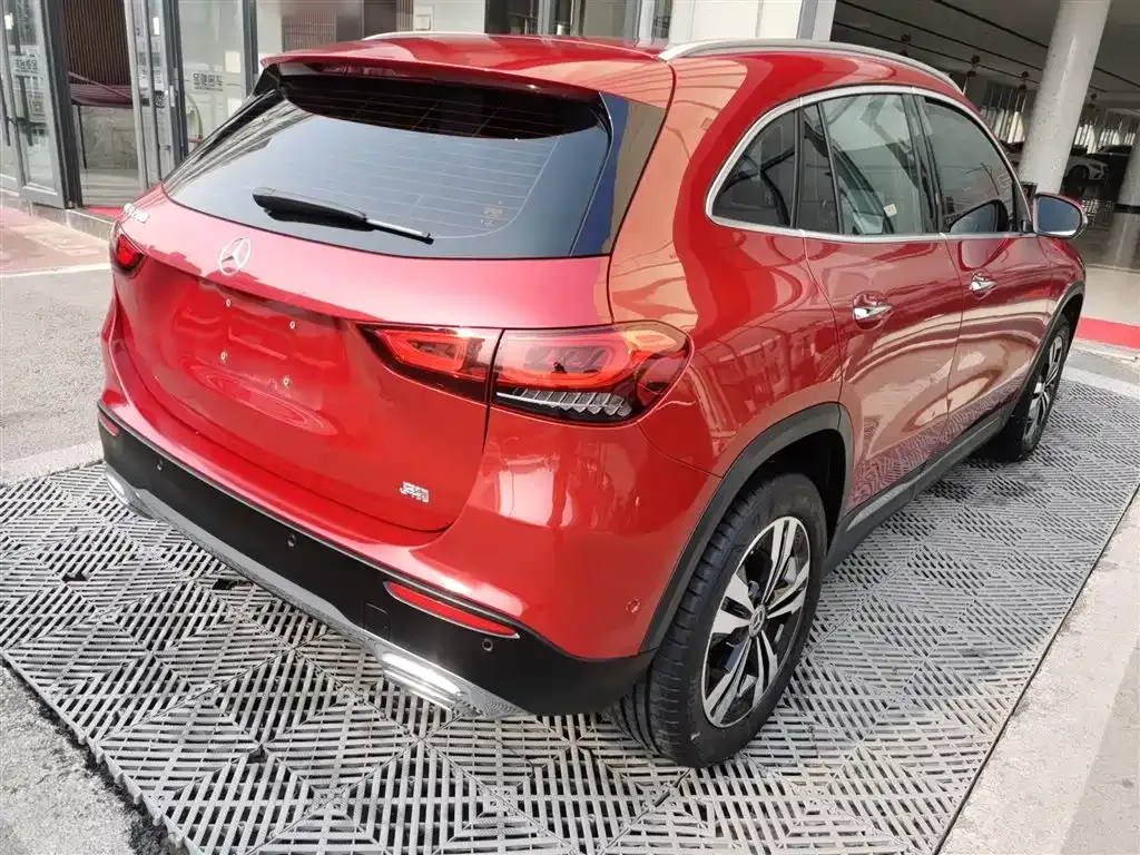 Mercedes-Benz GLA — фото 10